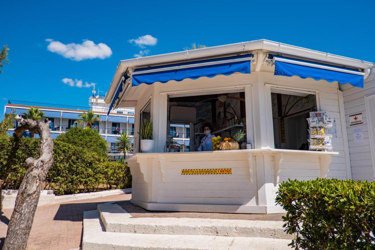 Ticho'S Greenblu Hotel Кастелланета-Марина Екстер'єр фото