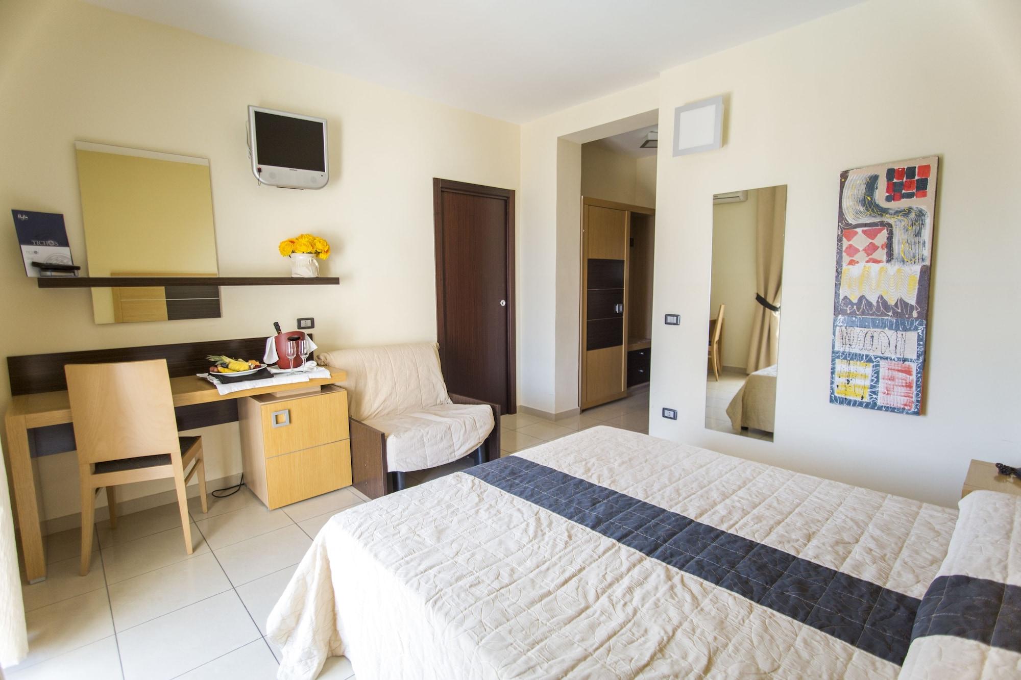 Ticho'S Greenblu Hotel Кастелланета-Марина Екстер'єр фото