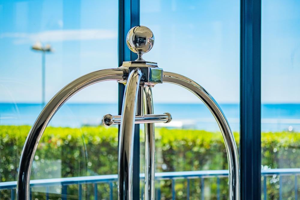 Ticho'S Greenblu Hotel Кастелланета-Марина Екстер'єр фото