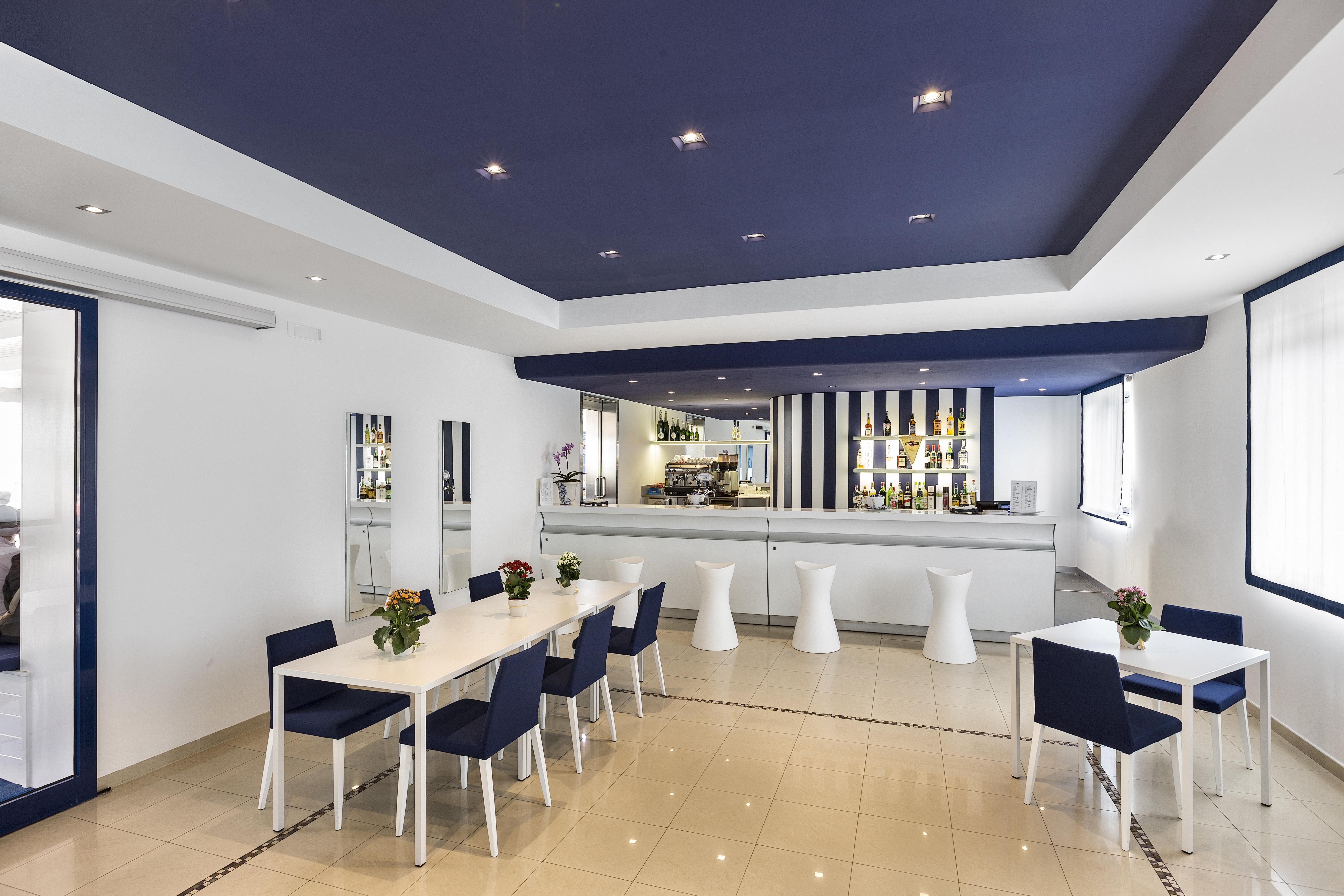 Ticho'S Greenblu Hotel Кастелланета-Марина Екстер'єр фото